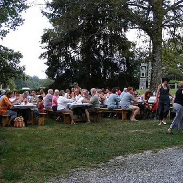 Marché de producteurs à Saint-Estèphe