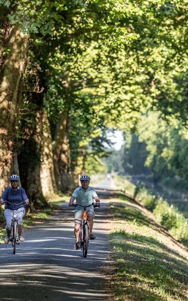 Balade à vélo sur la voie verte V91 entre Couze et Mauzac. Canal de Lalinde