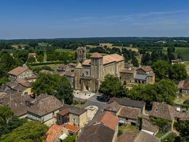 Saint-Avit Sénieur sur le Chemin d'Amadour