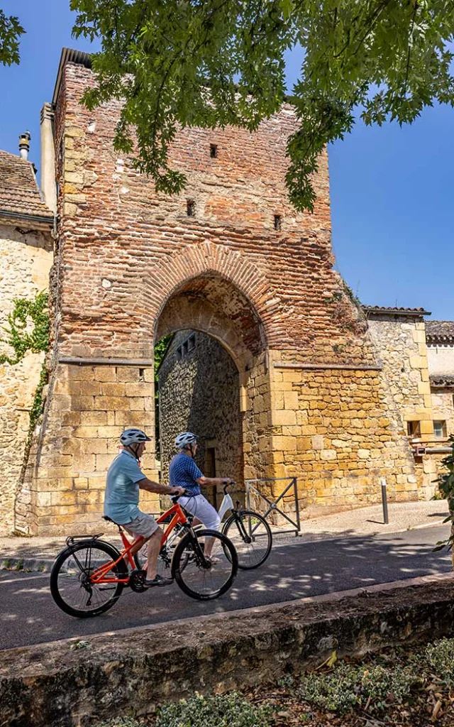 Balade à vélo sur la voie verte V91 entre Couze et Mauzac. Lalinde
