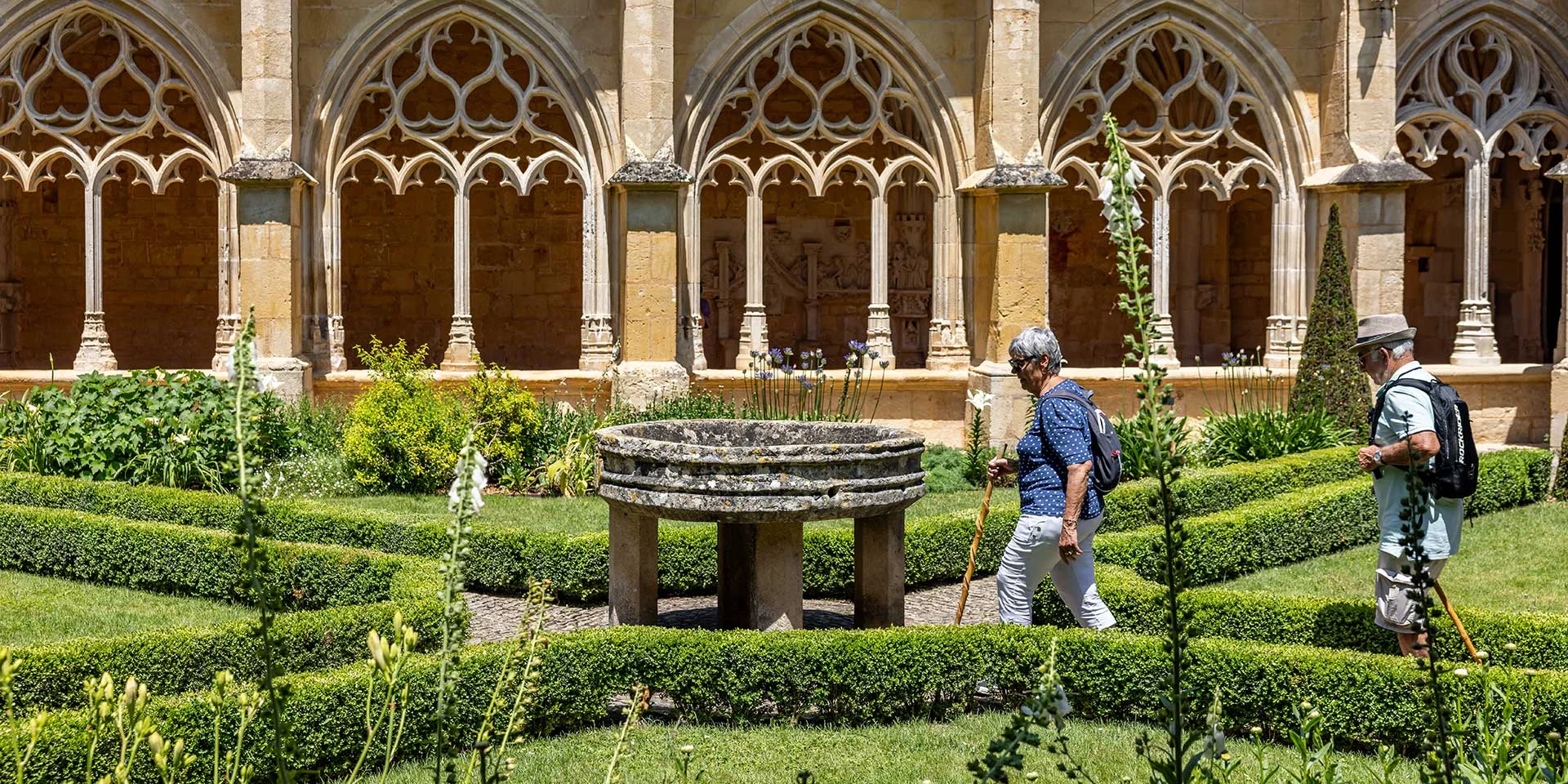 Cloître de l'abbaye de Cadouin - Chemin d'Amadour