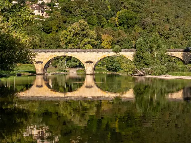 Castelnaud La Chapelle, village et château