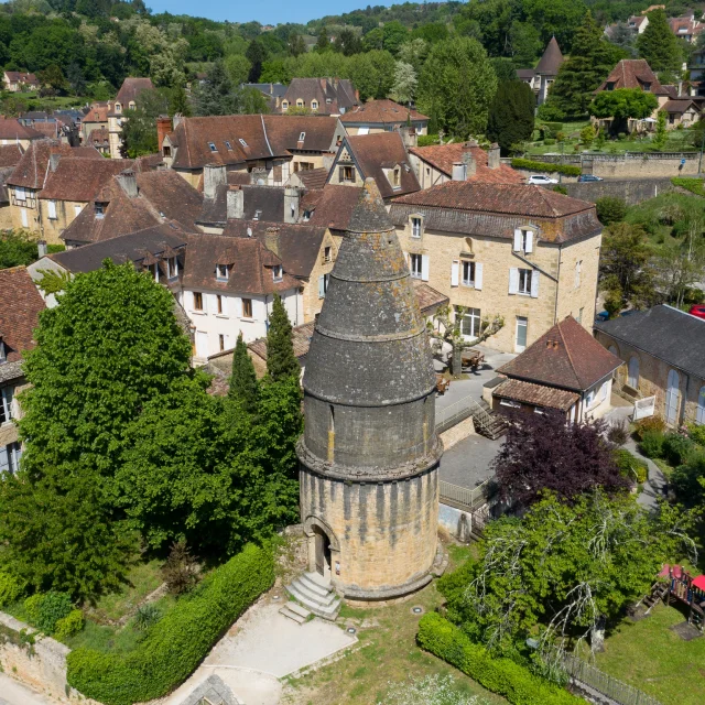 6051 Ville De Sarlat La Caneda Dordogne Libre