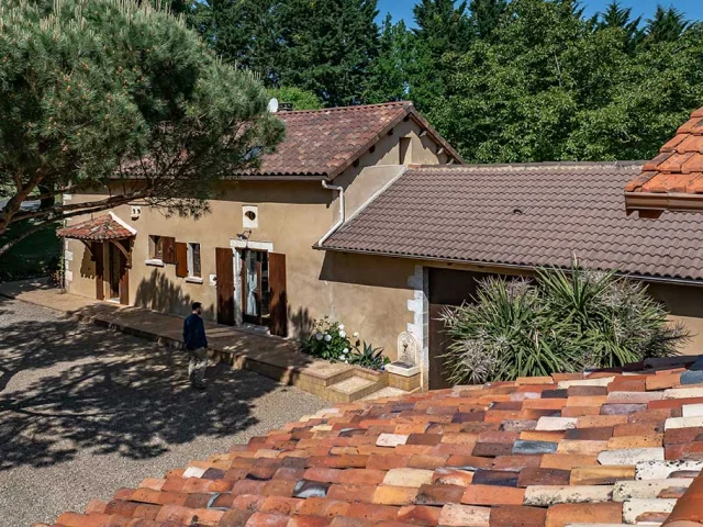 Gîtes Domaine Les Mareillauds à Salon