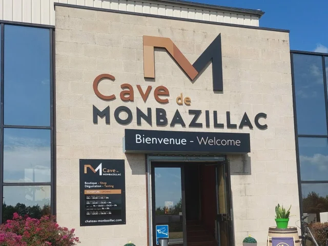 La devanture de la Cave de Monbazillac