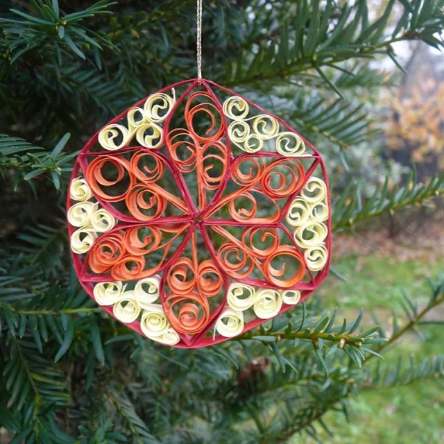 Ateliers de quilling au Cloître de Cadouin