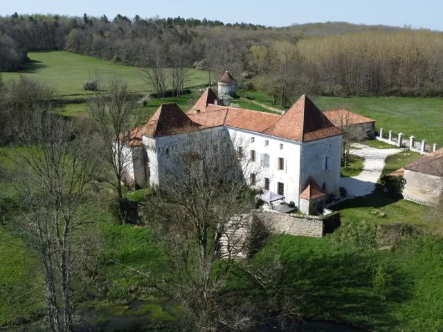 Une Beaurecueil Forge De La Poesie Chateaux En Fete