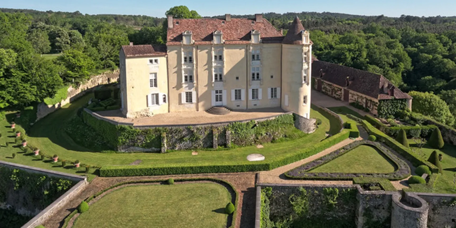 Chateau De Montreal Chateaux En Fete