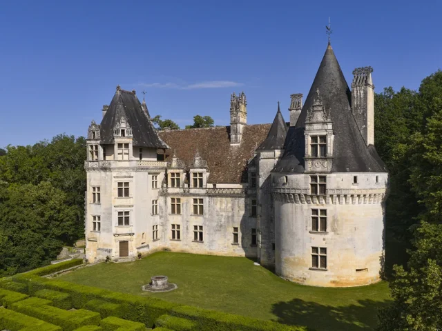 Chateau De Puyguilhem Chateaux En Fete