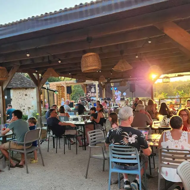 Camping Le Domaine du Bois Coquet à La Douze