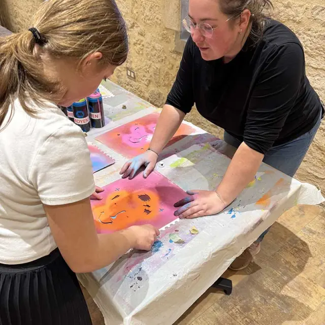 Atelier Pochoir au château des Milandes