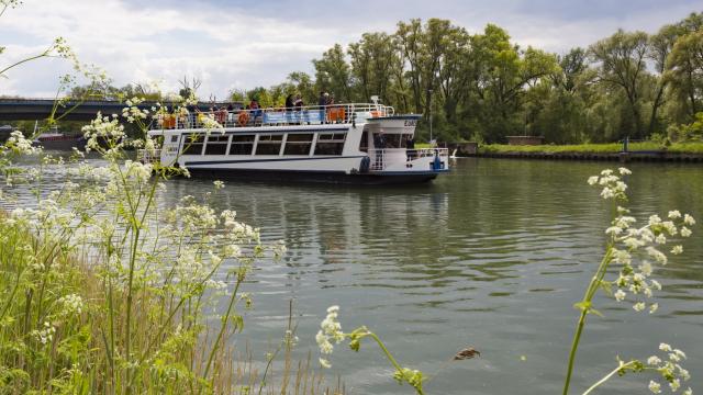 Croisières Du Douaisis Bateau Peniche Batellerie 3 Douai Douaisis Nord France (c) Ad Langlet