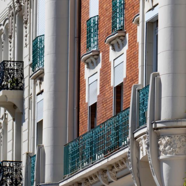 Façades Place Armes Douai Douaisis Nord France