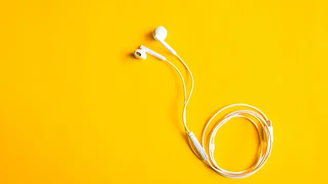 Iqbalstock Earbuds 7520738 1280