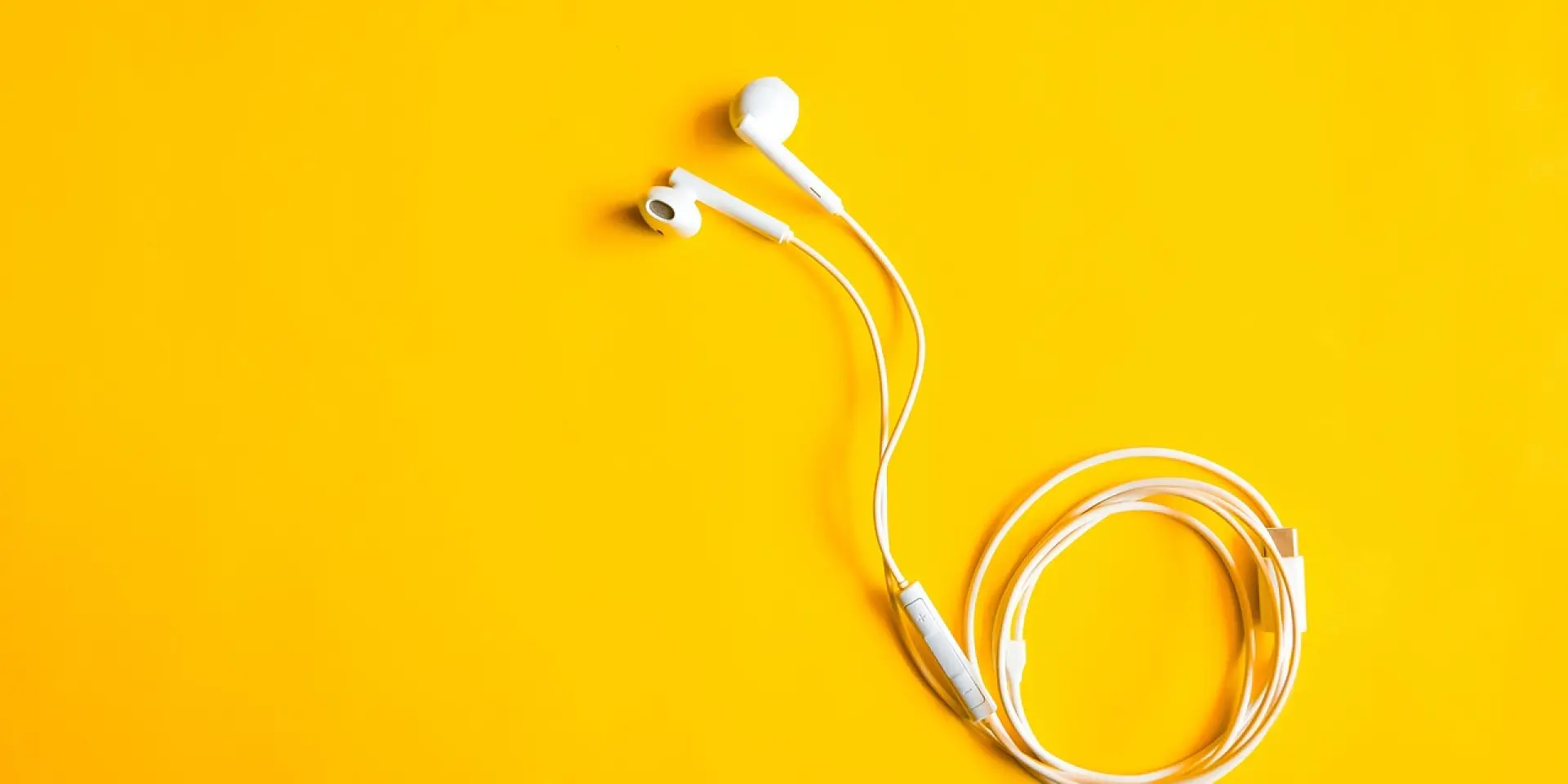 Iqbalstock Earbuds 7520738 1280