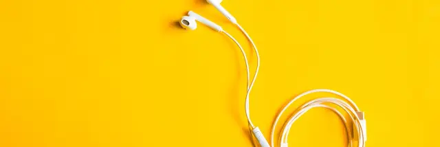 Iqbalstock Earbuds 7520738 1280