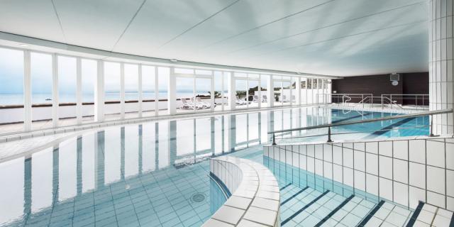 Thalasso à Douarnenez Tréboul Plage des Sables Blancs - piscine