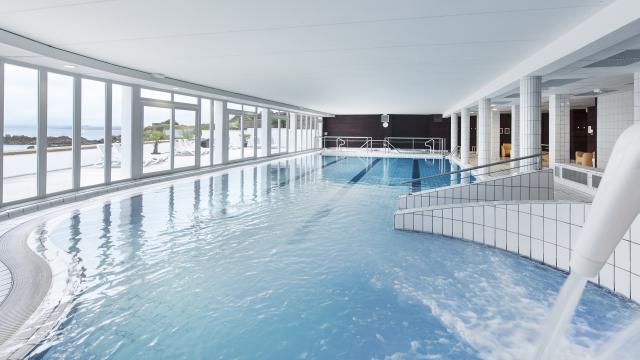 La piscine de la thalasso Valdys à Douarnenez