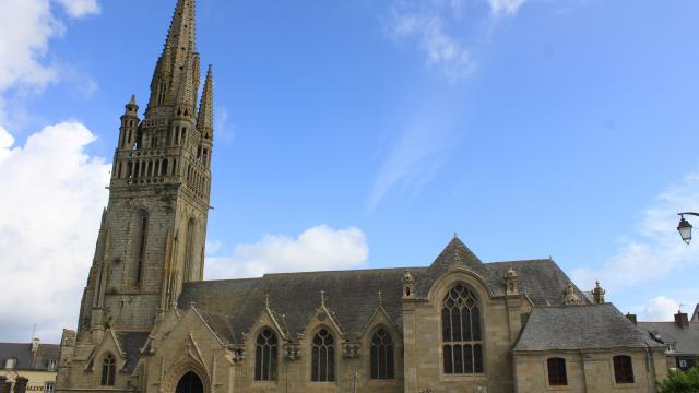 Eglise Saint-Herlé, quartier de Ploaré