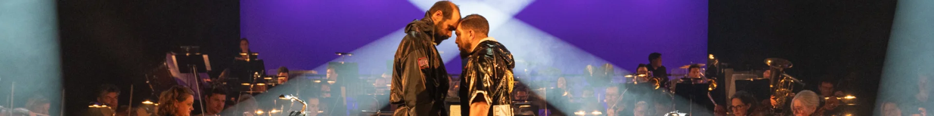 PAU Séquence BOXE avec Karim ALILICHE crédits Jean-Didier TIBERGHIEN 05544