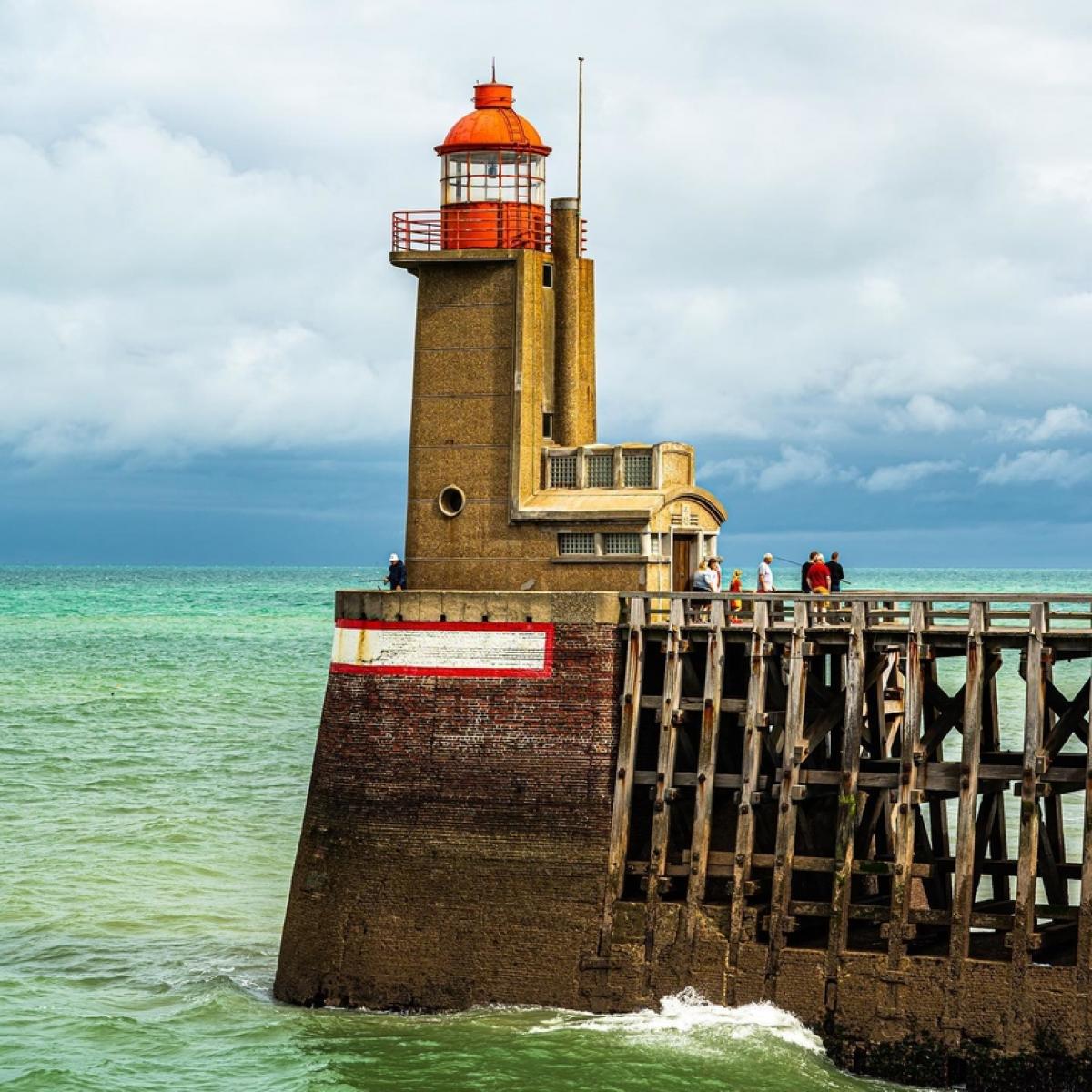 Les Phares et Estacades | Office de Tourisme de Fécamp