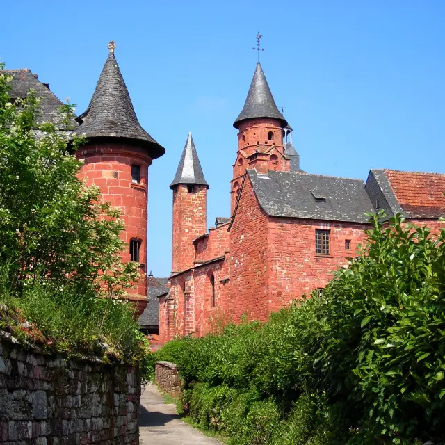 Les rues de Collonges la Rouge