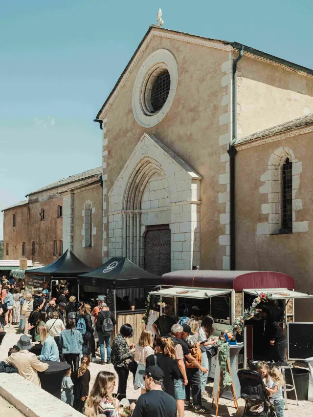 Espace Da Manghja Festi Bocca Bonifacio