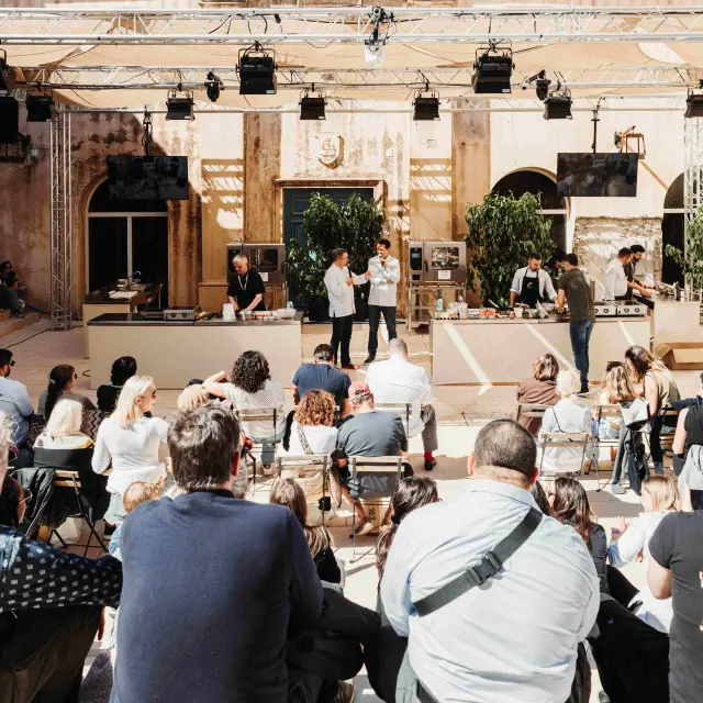 Cour Carre Battle Chefs Festi Bocca Bonifacio