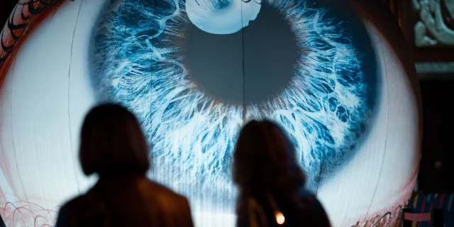Oculucis Sculpture Lumineuse Place Bir Hakeim Bonifacio Festi Lumi Hermes H.e.m Mangialardo