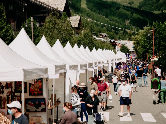 Exposants à la Foire Savoyarde Avaline de Val d'Isère