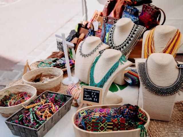 Stand d'un exposant à la Foire Savoyarde Avaline de Val d'Isère