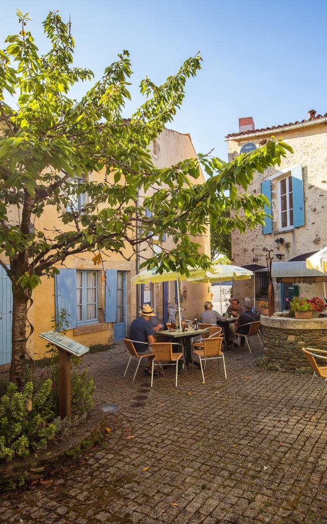 Restaurant cour du Miracle Vouvant