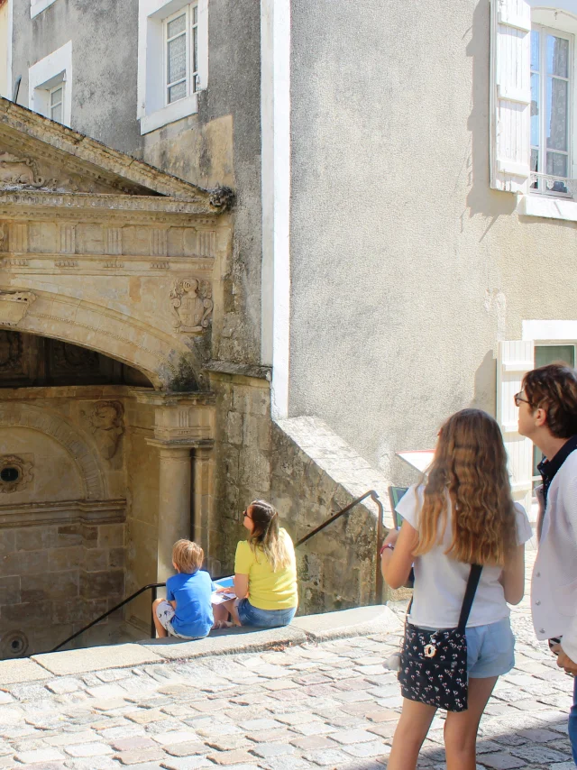 A La Decouverte Des Animaux Caches Des Fontaines