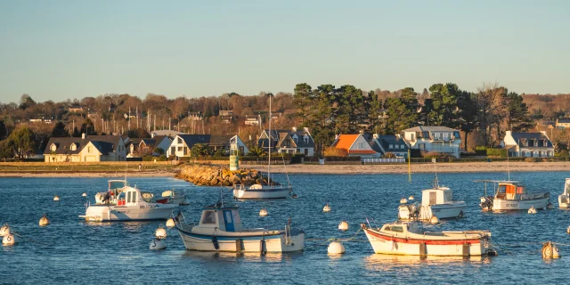 Plage De Kerleven La Foret Fouesnant Bateau Poriel