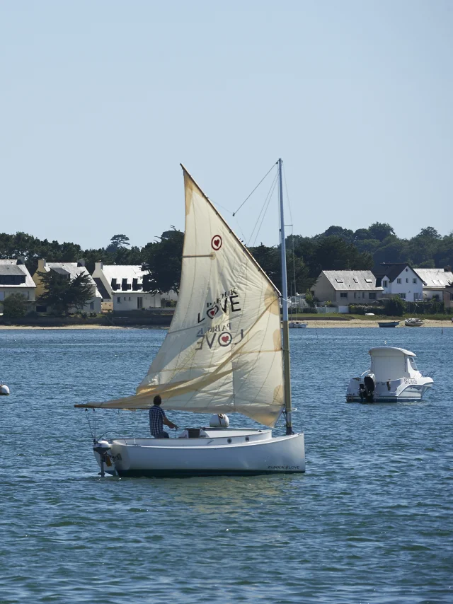 Activite Nautique Voile La Foret Fouesnant Bernard Galeron