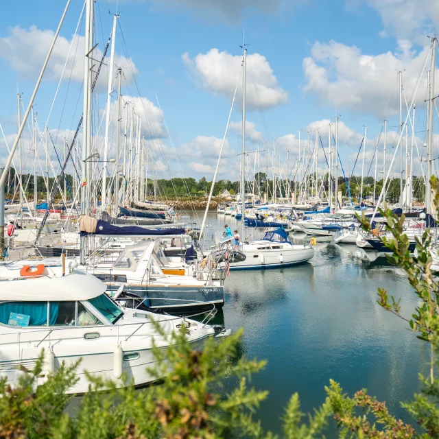 Zeilboot Port La Foret Pontonboot Poriel