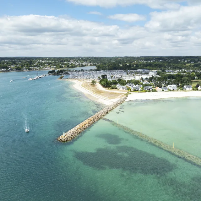 Plage De Kerleven Sable Fin Blanc Eau Turquoise Glaz Pictures