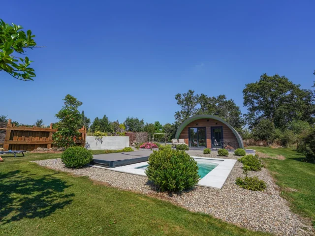 Lodge 2 Outside 1