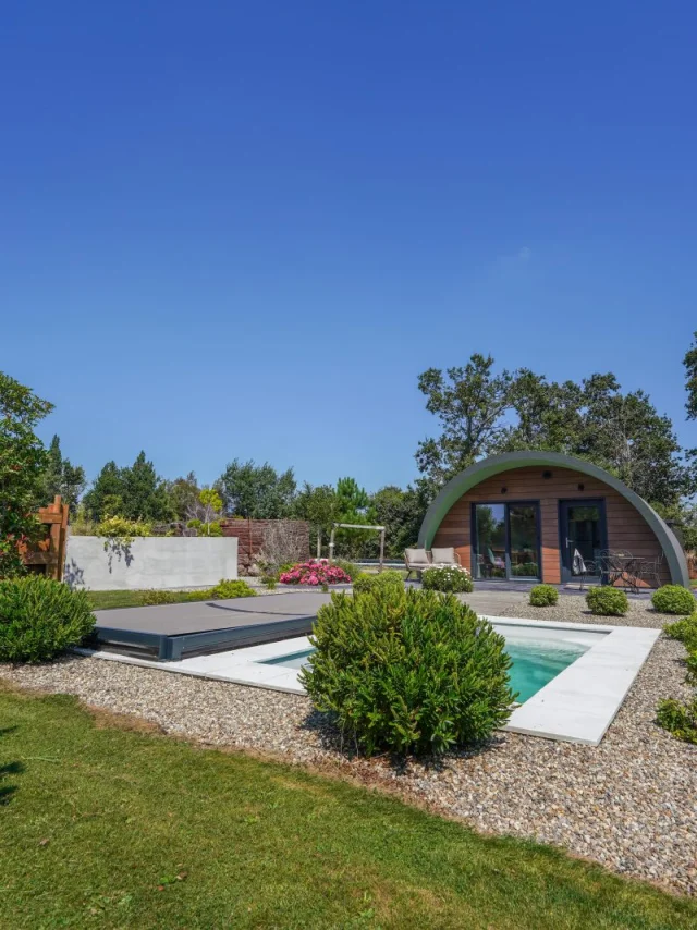 Lodge 2 Outside 1