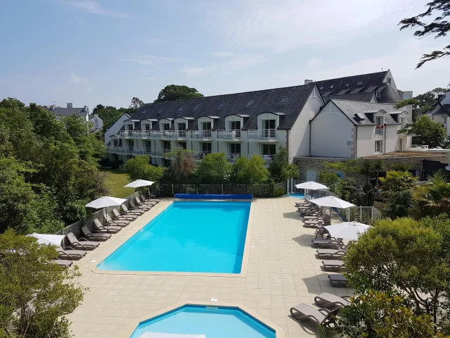 Swimming pool Residence 3