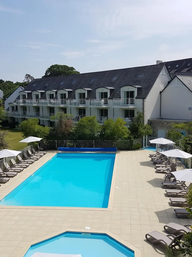 Swimming pool Residence 3