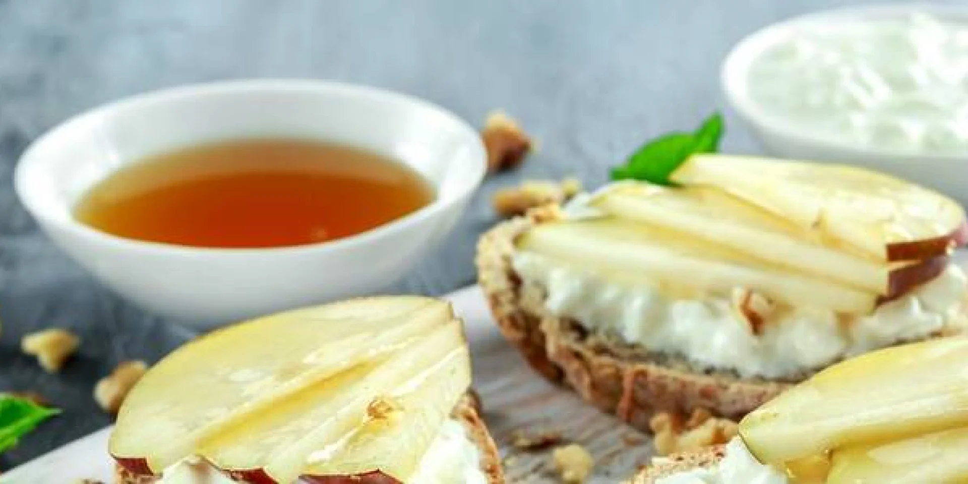 Pear Cabecou Honey