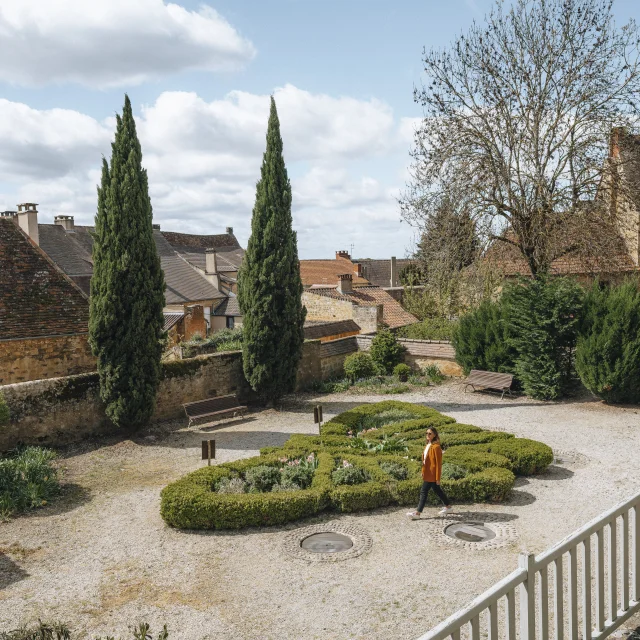 Woman in the Jardins du Sénéchal at Gourdon
