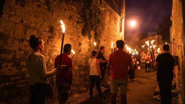 Torchlight tour