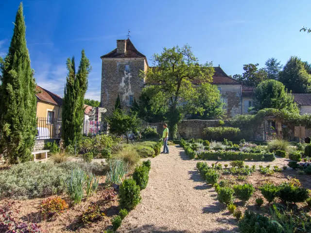 Jardin médiéval à Salviac