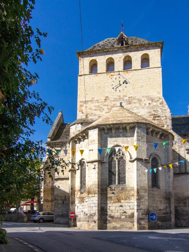 Saint-Jacques-le-Majeur Church in Salviac