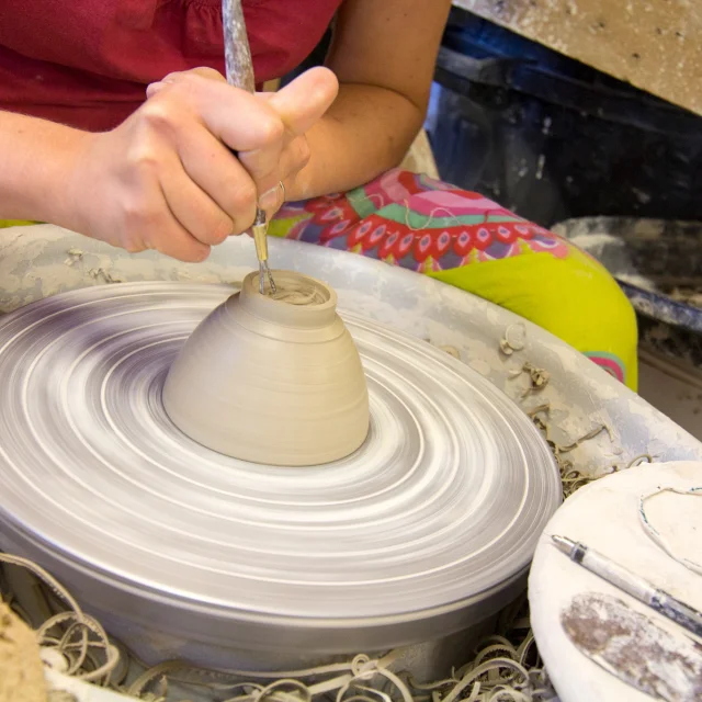 Shaping a bowl - artisan potter from Uzech-les-Oules