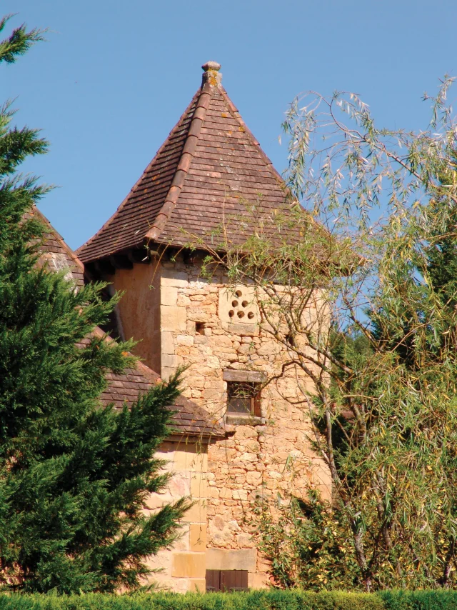Dovecote at Saint Cirq Madelon