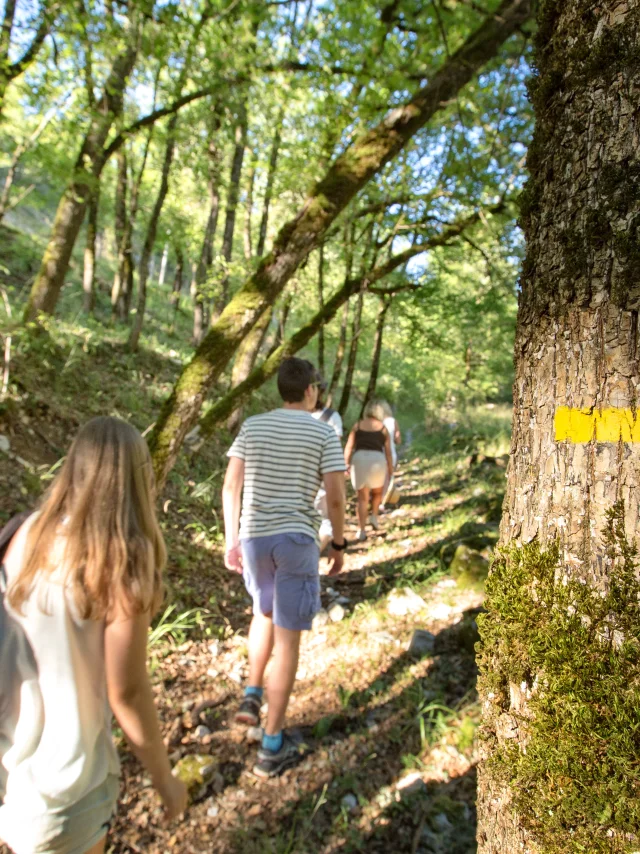 Sentier de Linars Family tour of the Pays de Gourdon