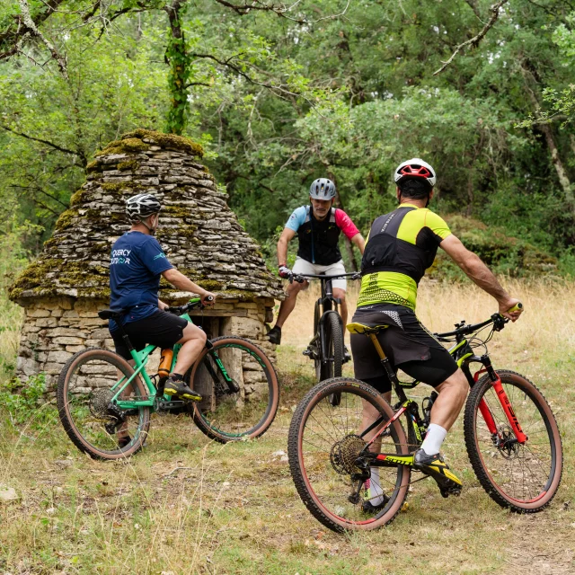 VTT Pech Curet